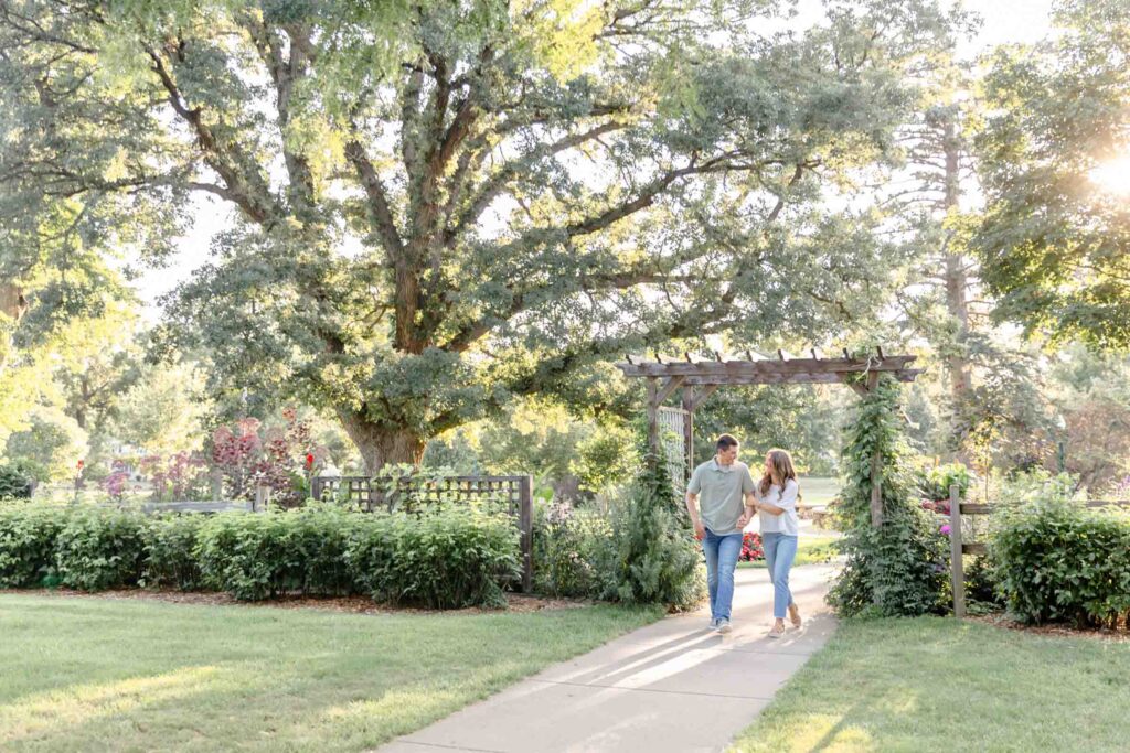 engagement photo in sioux falls