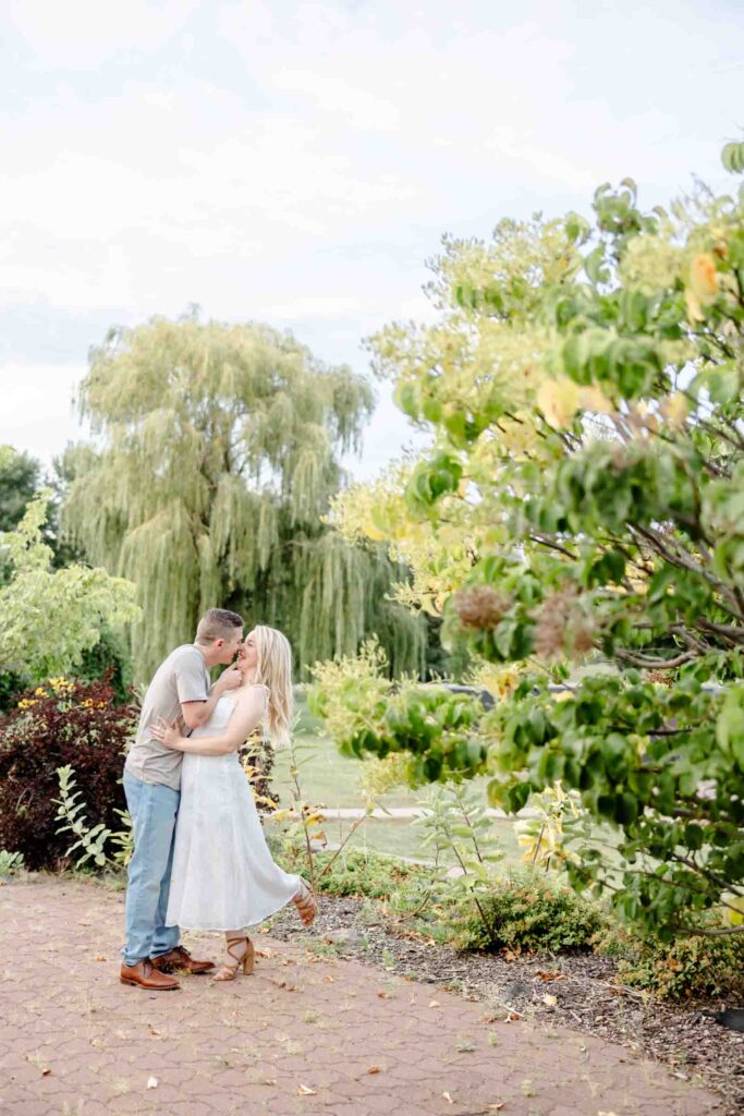 engaged photos in sioux falls